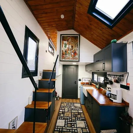 Cappatiny House